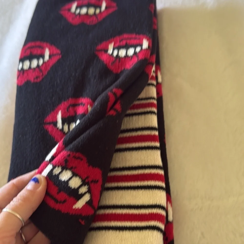 Beaufonts & broken hearts Halloween vampire teeth kitchen towel Gothic 🧛🏻‍♀️🫦